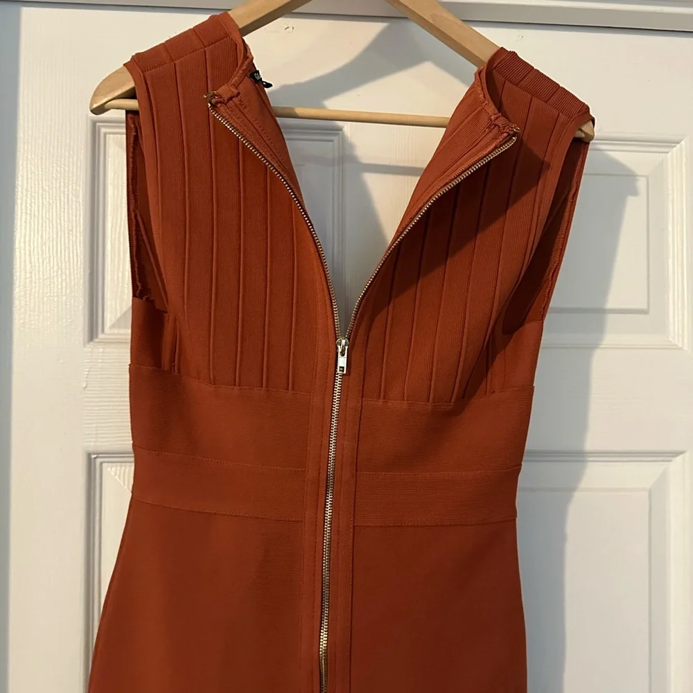 NWT Gianni Bini Brenda Dress in Cedar bandage dress Small - Picture 2 of 8